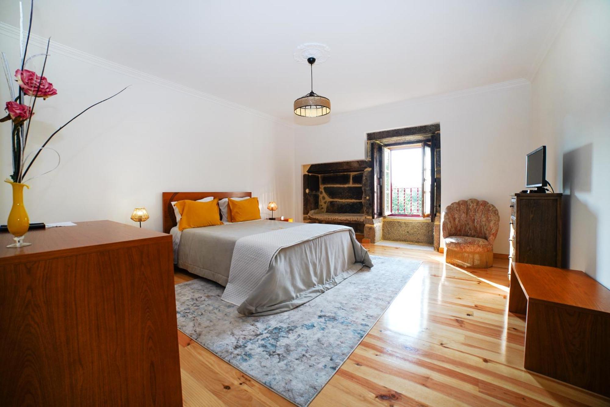 Casa Do Ribeiro Guest House Lago  Екстериор снимка